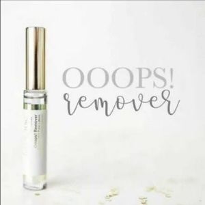 Lipsense Oops remover